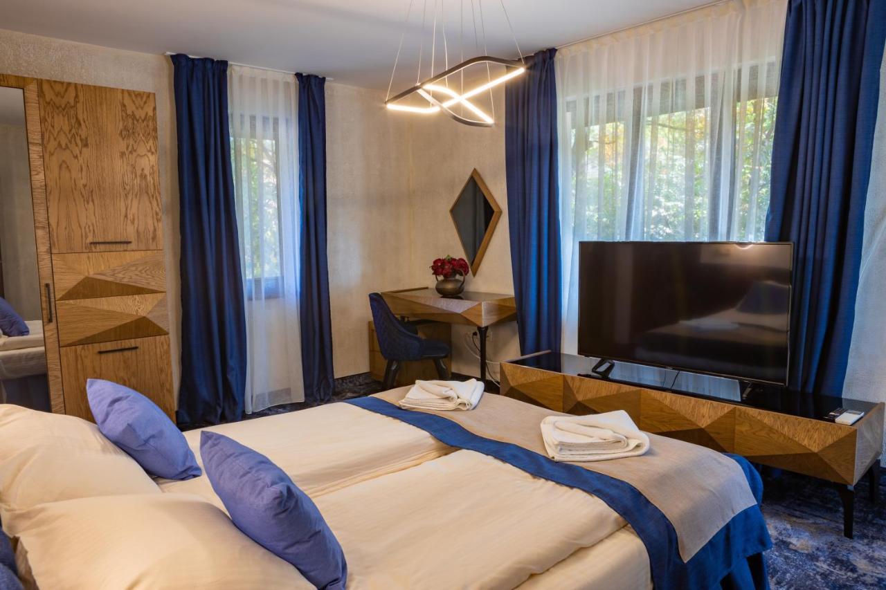 Ostrova Holiday Village Beli Osŭm Buitenkant foto