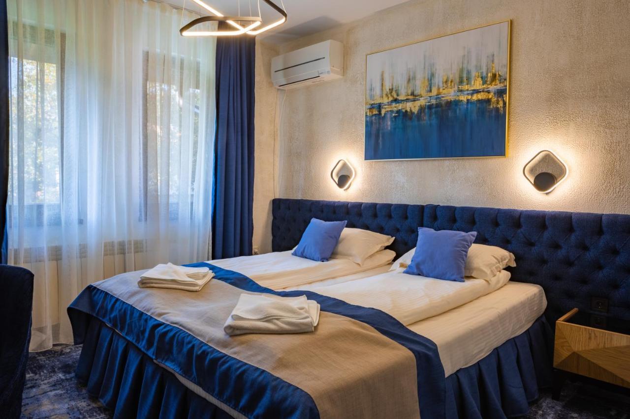 Ostrova Holiday Village Beli Osŭm Buitenkant foto