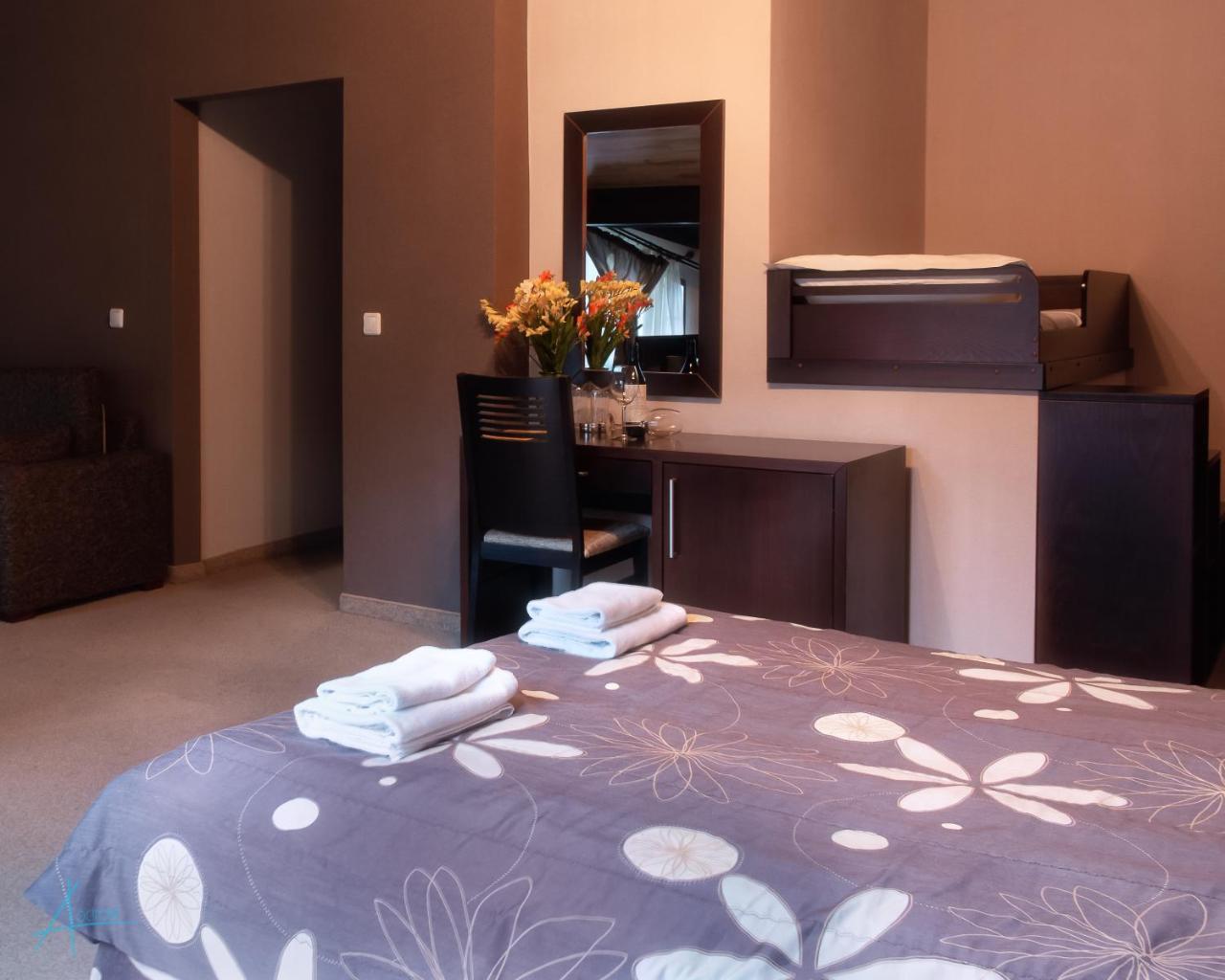 Ostrova Holiday Village Beli Osŭm Buitenkant foto