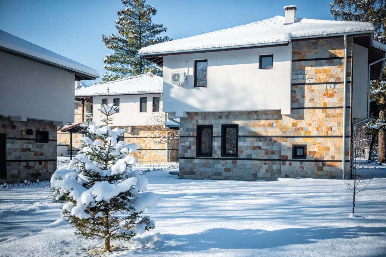 Ostrova Holiday Village Beli Osŭm Buitenkant foto